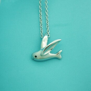 bambini トビウオの赤ちゃんペンダント