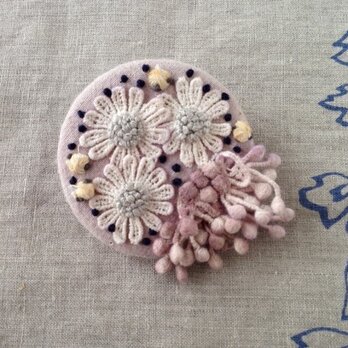 ＊ハーブ染め＊丸ブローチ◯