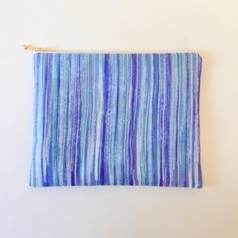 ろうけつ染絹ポーチ大（17cm×21cm 水色紫）の画像