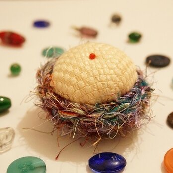 リサイクルシルク糸のちょこんとピンクッション・10