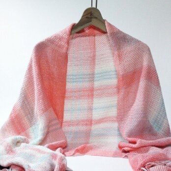 手織り 絹100％ ストール サーモンピンクの画像