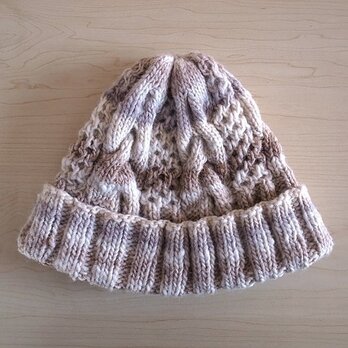 冬の雲アランニット帽