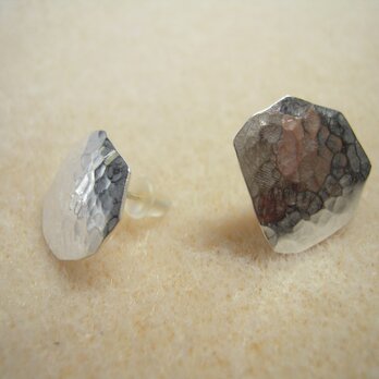 槌目ピアス　23