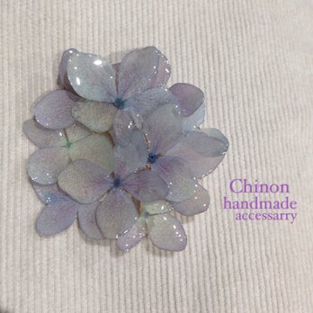 薄紫の大輪紫陽花ブローチの画像