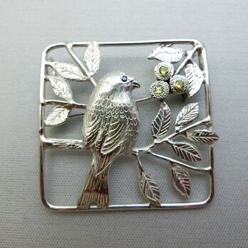 ｍａｙｕｍｉ０１様オーダー（カナリヤブローチ）