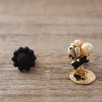 フラワーモチーフの３WAYアシンメトリーピアス