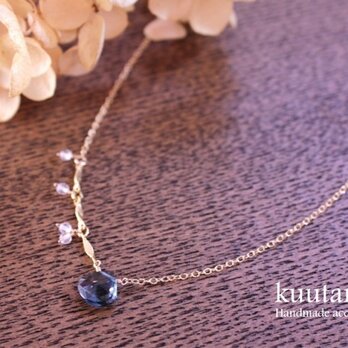 ロンドンブルートパーズの凍てつく氷ネックレス(14kgf)