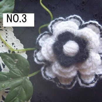 モダンにハートの花びらヘアゴム★桜ノアール