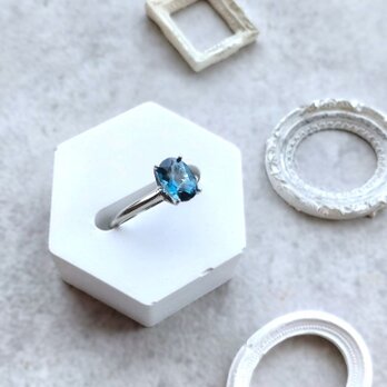 【限定数1】天然石の指輪 ■ ロンドンブルートパーズ　10号