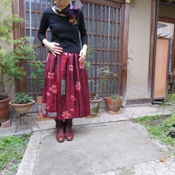 着物リメイク☆赤花柄銘仙と大島紬でバルーンリバーシブルスカートの画像