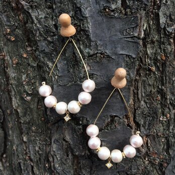 春色ピンクとキスカのコットンパールピアス