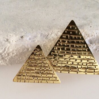 ピラミッド◆真鍮ブローチの画像