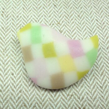 お菓子みたいな小鳥のブローチの画像