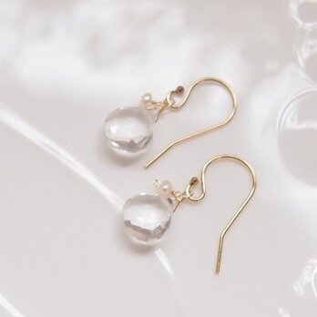 【再】クリスタルのしずくピアス（14kgf）
