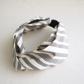 ヘアバンド　ストライプ柄プリント