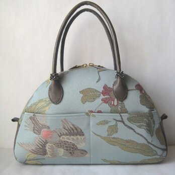 アクアブルー　半月型手提げバッグ