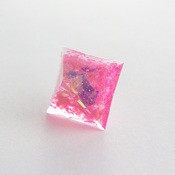 ピラミッドピアスシングル(八重桜)