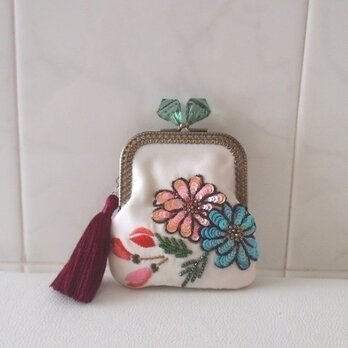 ビーズ刺繍のプチがまぐち
