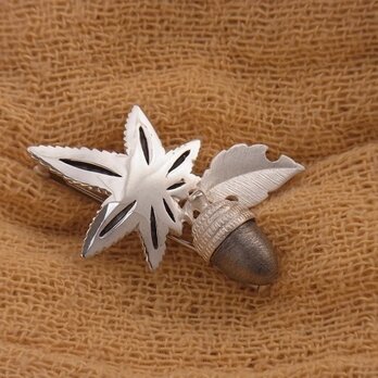 秋のブローチ（ドングリと紅葉）