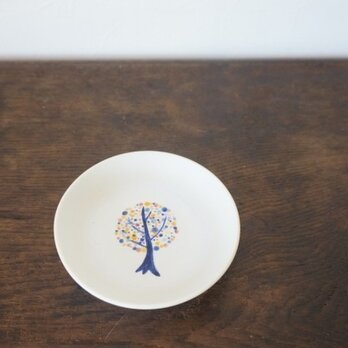 白い小皿 ‐ Árbol　木 ‐の画像
