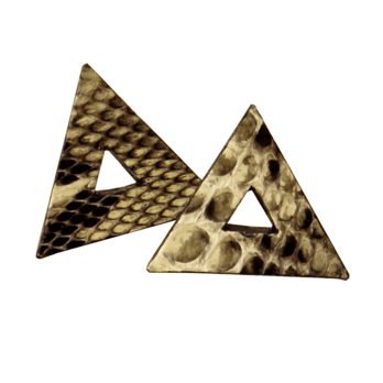 LEATHER EARRINGS (triangle)の画像