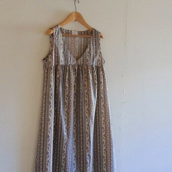 Vネック ギャザー　チュニックワンピース　ペイズリー