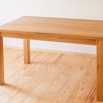 ダイニングテーブル