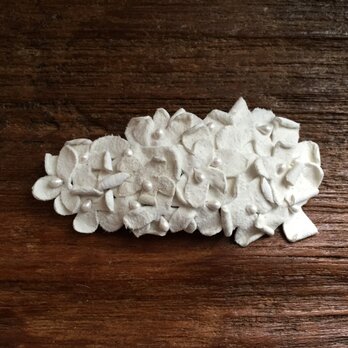 革花のスリーピン(花芯付き)  Sサイズ  白の画像