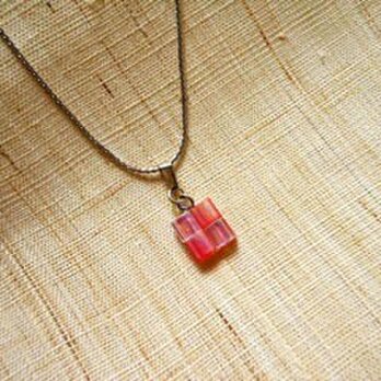 市松ペンダント red hologram + clear hologramの画像