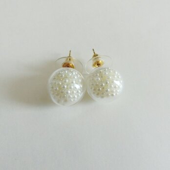 glass pearl pierceの画像