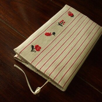小花刺繍の新書本ブックカバー　ヘリンボンストライプ　赤の画像
