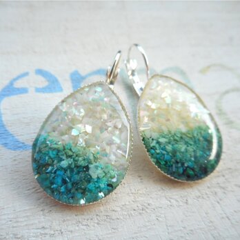 White&Blue Ocean earringsの画像