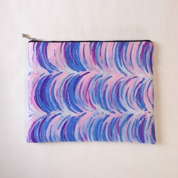 ろうけつ染絹ポーチ大（17cm×21cm モクモク・ピンク青赤紫）の画像