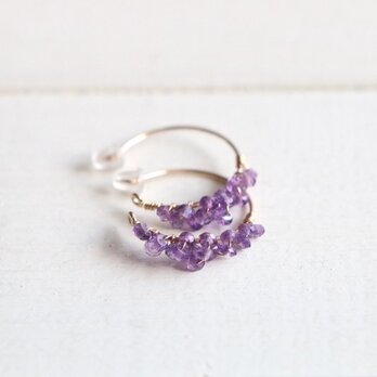【再入荷】アメジストがぎゅっとつまったフープライクピアス