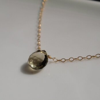 オリーブクォーツの１粒ネックレスの画像