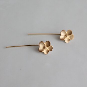 かたばみのピアス