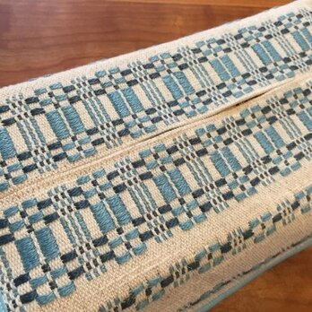手織りのティッシュカバーケース　　ブルー系の画像