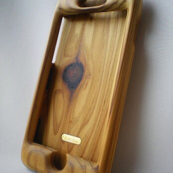 iPhone 6plus用木製ケース（杉・節つき）の画像