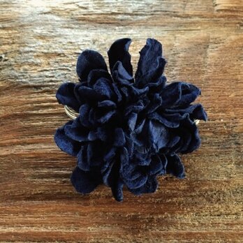 革花のカブトピン L 金具6cm 紺の画像