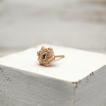 K10 PG バラピアス