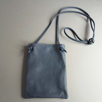 flat shoulder bag (blue)の画像