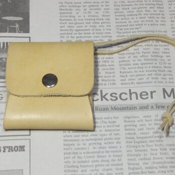 あると便利な　ミニポーチ♪　（イエローベージュ）