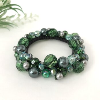 エメラルド グリーン の クロッシェ シュシュ 緑 深緑 かぎ針編み ビジュー ビーズ ヘアゴム まとめ髪 2way