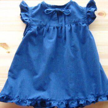 ネイビーのブラウス