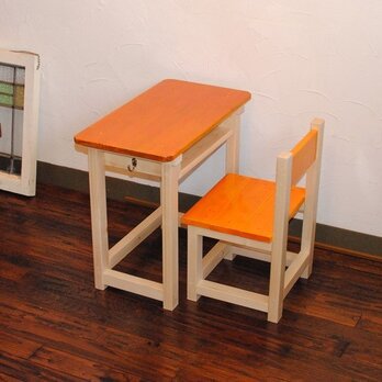 ★オレンジかわいい昭和レトロの小さな勉強机と椅子★の画像