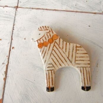 ●木のブローチ