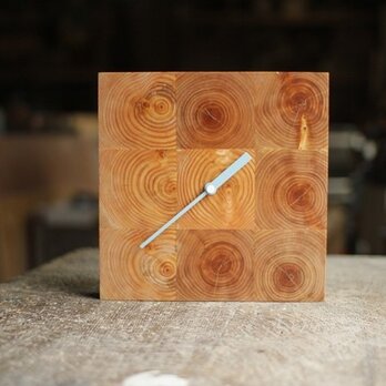 木の壁掛け時計／No.12 ヒノキの画像
