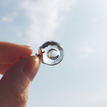 気泡ガラスイヤリング