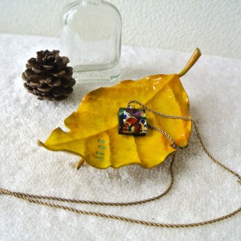 ATOSシリーズ落ち葉の小物入れ1-2015