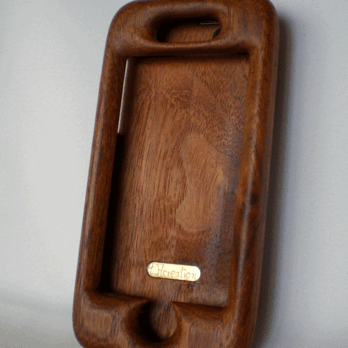 木製iPhoneケース（ウォルナット・フルカバー）の画像